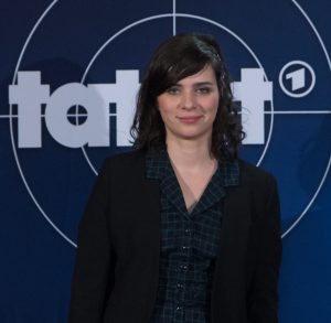 "File:2017-12-20 TATORT Weimar Fotocall-4877.jpg" by Olaf Kosinsky is licensed under CC BY-SA 3.0.